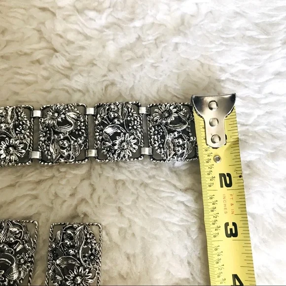 Sarah Coventry Bracelet & Earrings Silver tone set - Picture 11 of 12